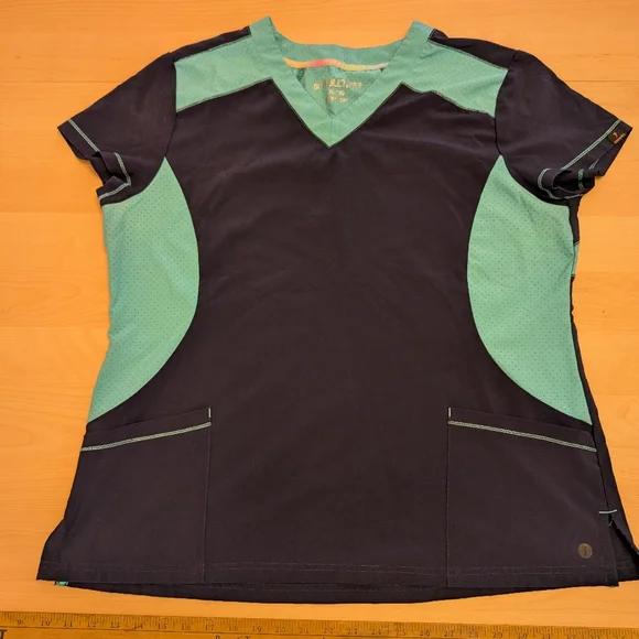 Scrub Top - Picture 3 of 6